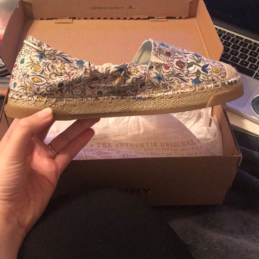 Sperry Laurel Reef flats with mermaids